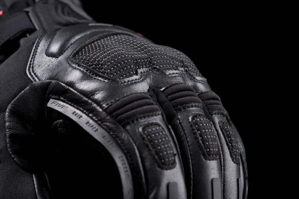 Enduro Gloves — Built for the Toughest Off-Road Trails
